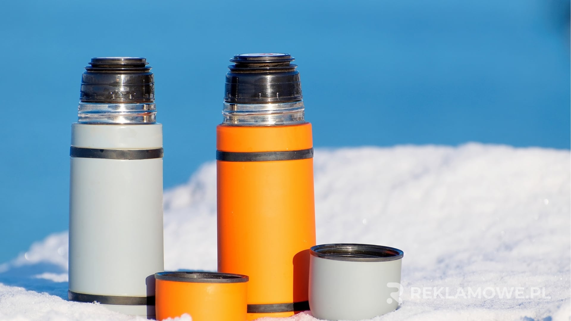 Termos reklamowy używany do promocji kawiarni