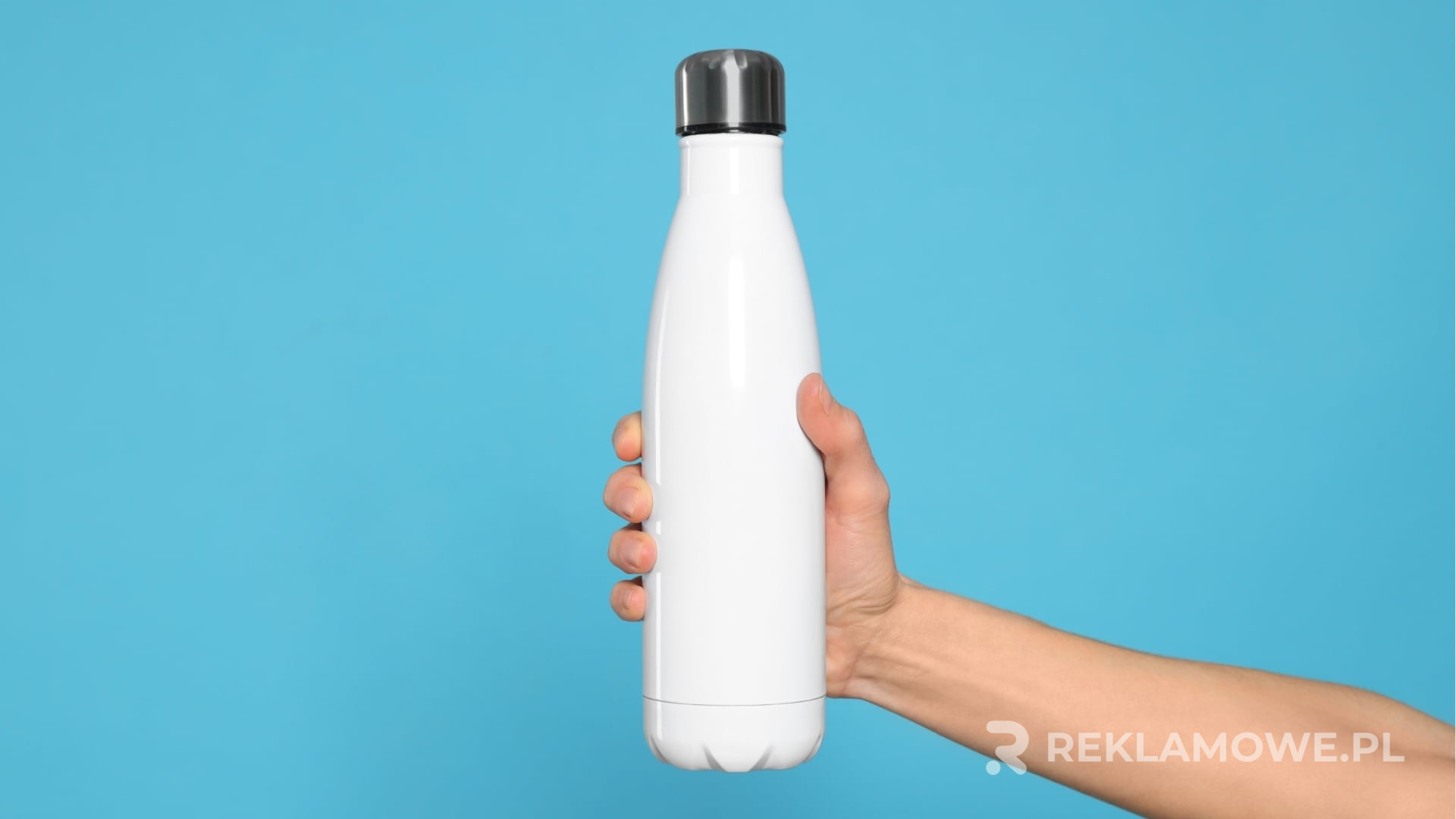 Termos reklamowy z logo firmy – na co zwrócić uwagę przy zamówieniu