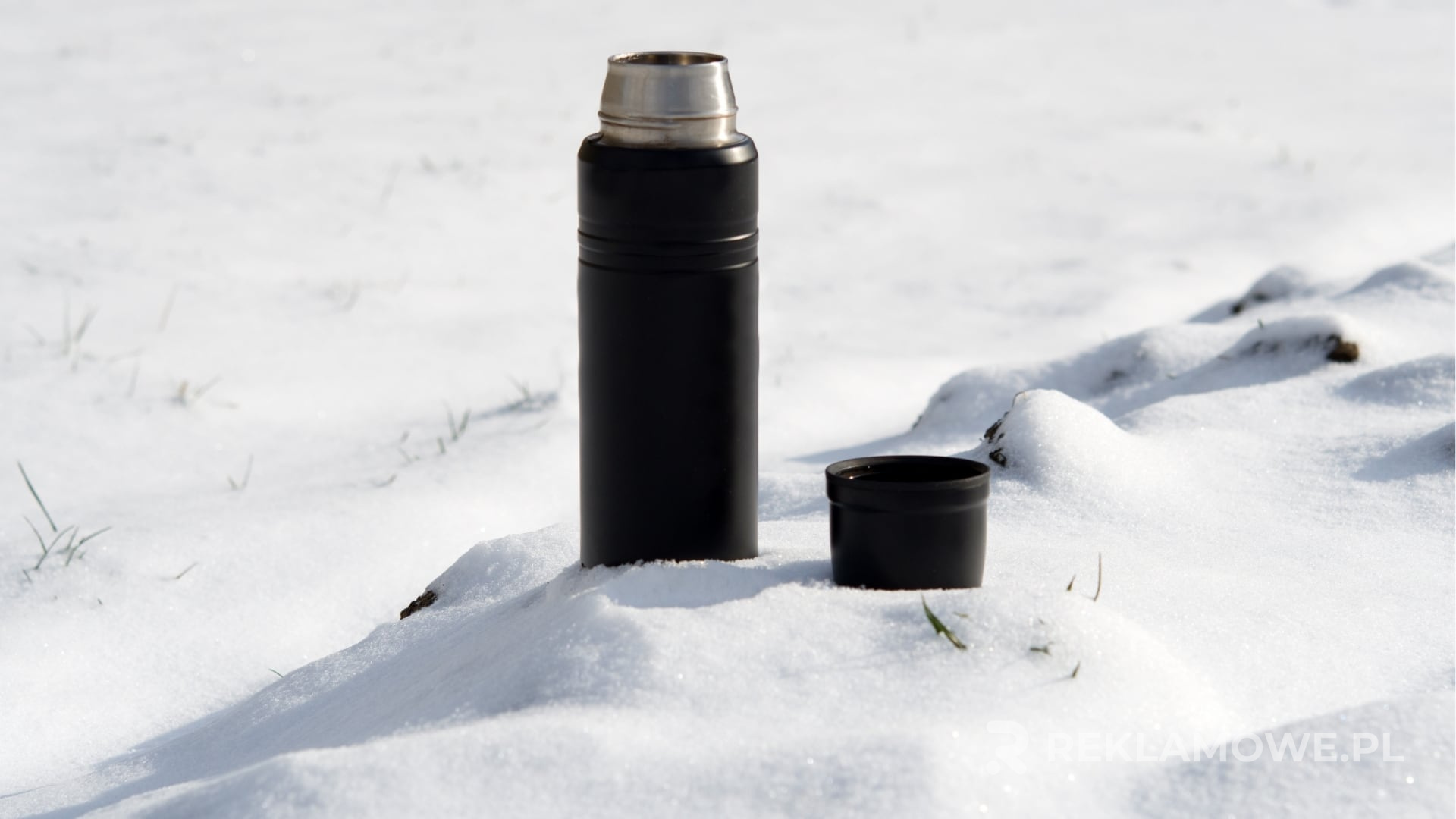 Termosy reklamowe i przepisy prawne